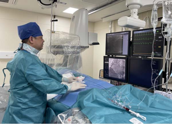 【一支部一品牌】红色领航·生命护航——内科党总支急救中心第一党支部